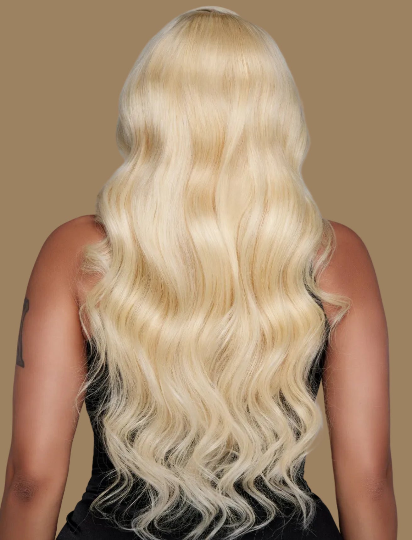 SALE 💞Platinum Blonde Body Wave Wig 22"-30"